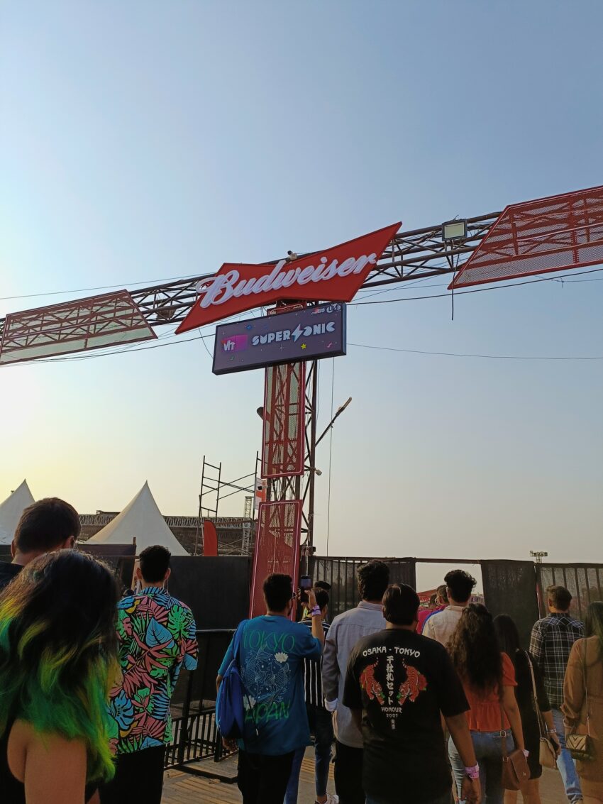Vh1 supersonic